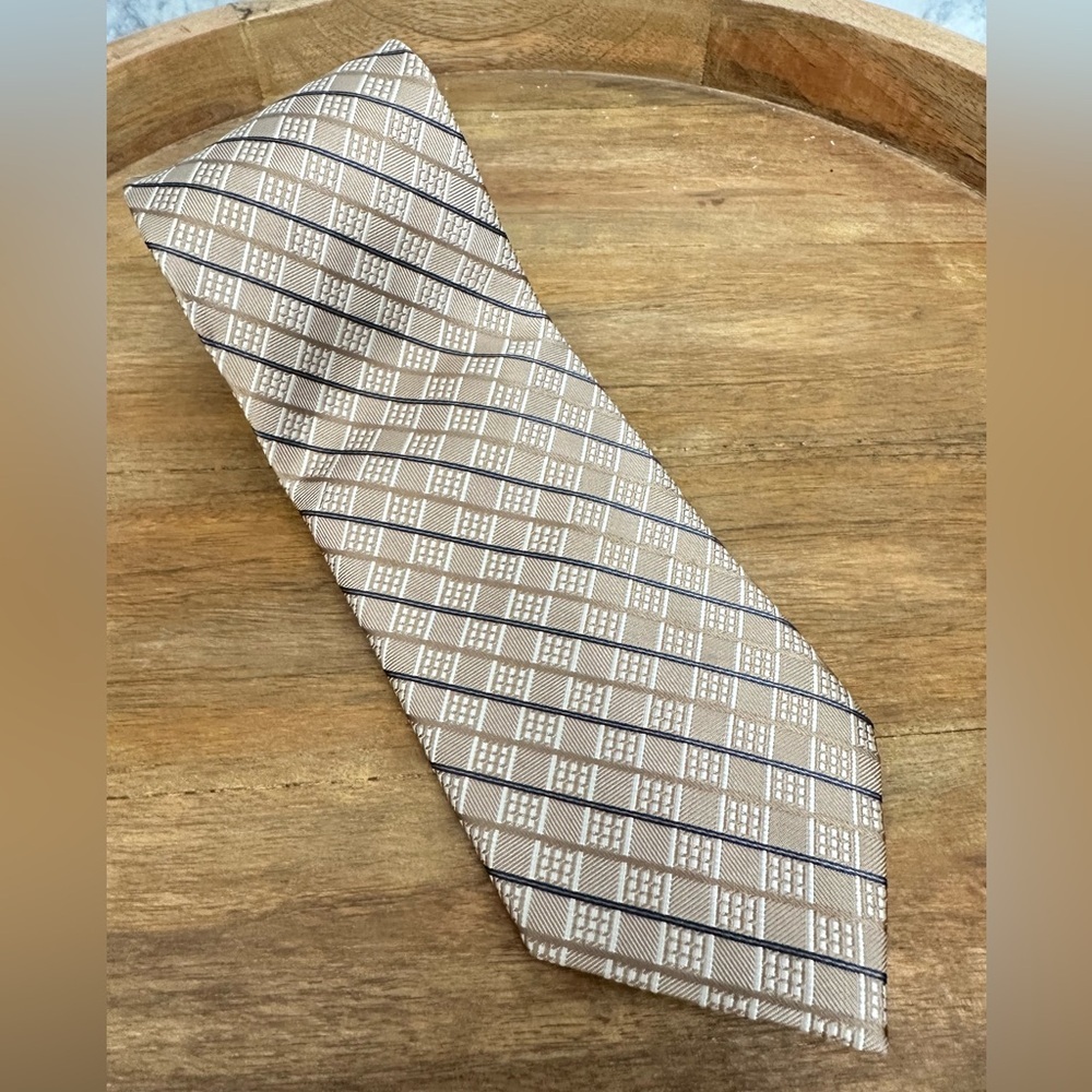 Jos.‎ A. Bank Executive Collection Tie Tan and Black Pattern Silk Flexible